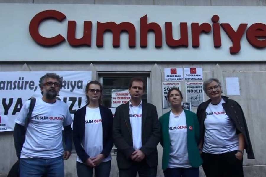 Cumhuriyet önündeki nöbeti RSF devraldı