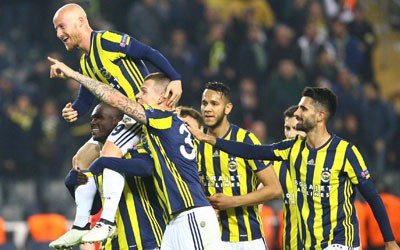 Fenerbahçe, Avrupa Ligi maçında Zorya Luhansk'ı 2 - 0 yendi