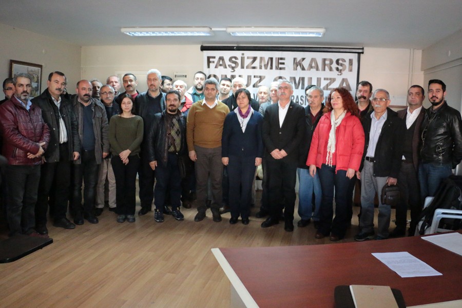 İzmir Emek ve Demokrasi Güçleri'nden KESK mitingine çağrı