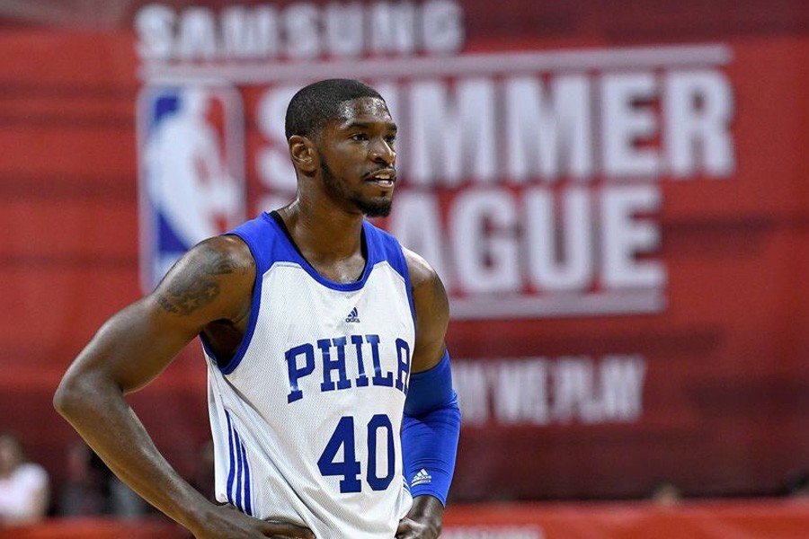 Efes, Brandon Paul ile sözleşme imzaladı