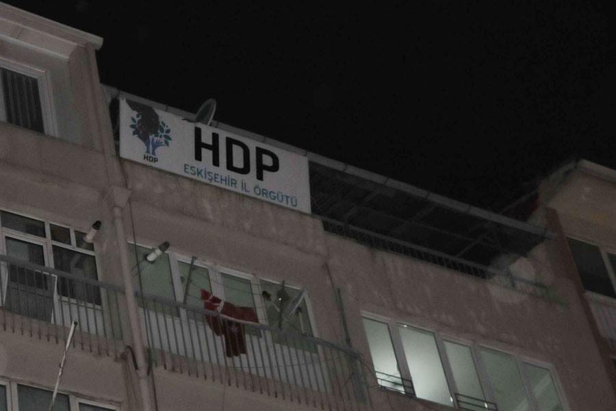 Eskişehir'de HDP İl yöneticisi 8 kişi gözaltında