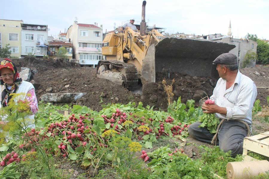 Yedikule Bostanlarına 17 ay içinde iki farklı karar