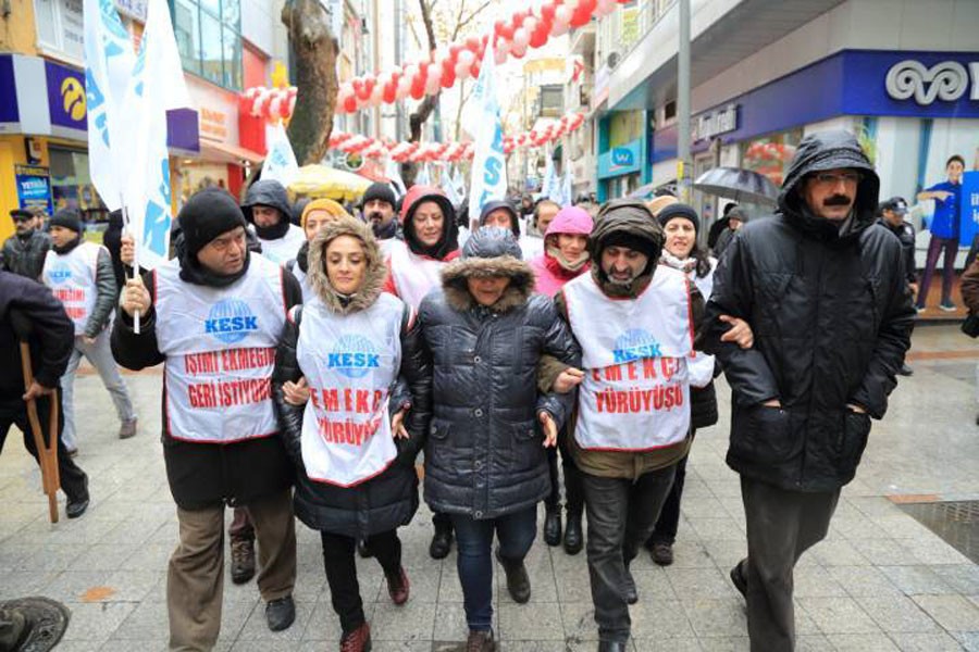 Kamu emekçilerinin Ankara yürüyüşü başladı