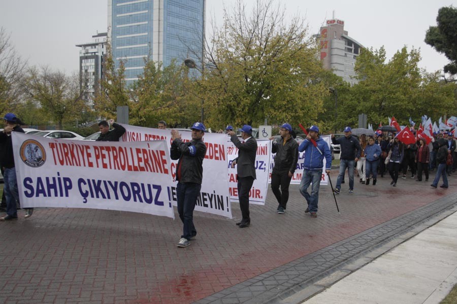 Petrol işçileri özelleştirmeye karşı Ankara’da