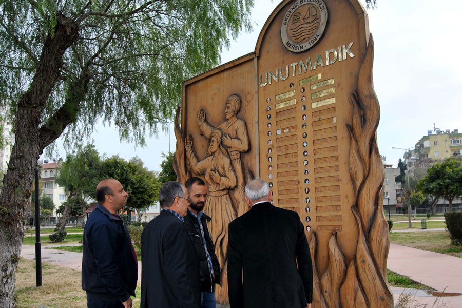 Mersin'de Madımak Şehitleri anıtına nefret saldırısı