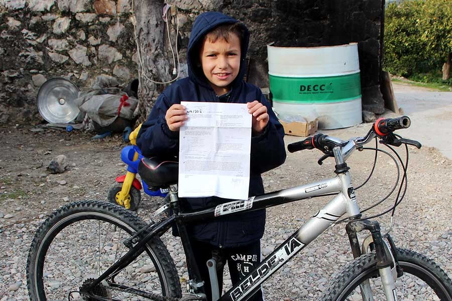 İlkokul öğrencisine 10 bin liralık icra borcu çıkarıldı