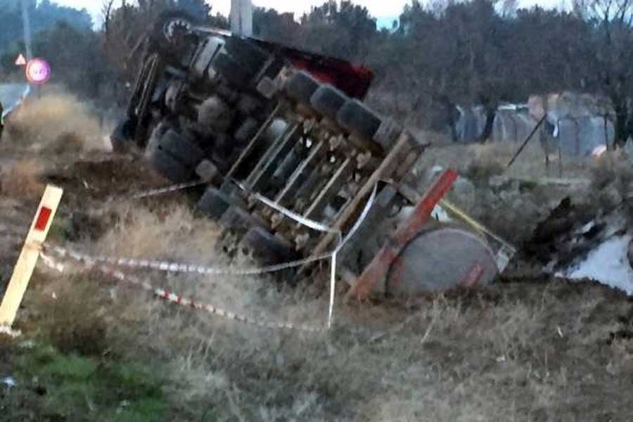 Gördes’te asit tankerleri tehlike saçıyor