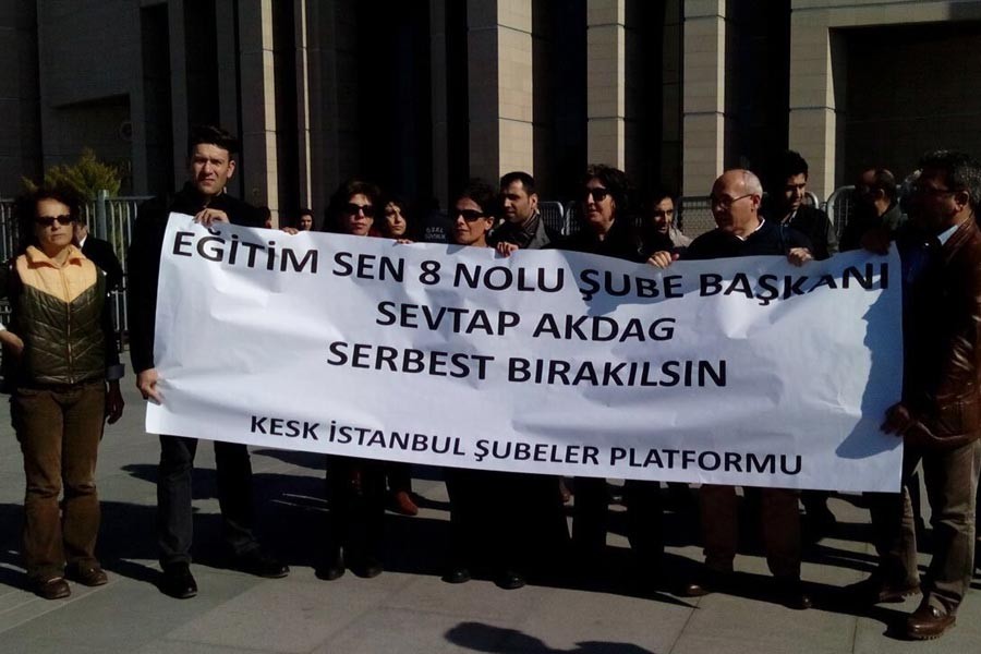 ‘Eğitim Sen Şube Başkanı Sevtap Akdağ serbest bırakılsın’