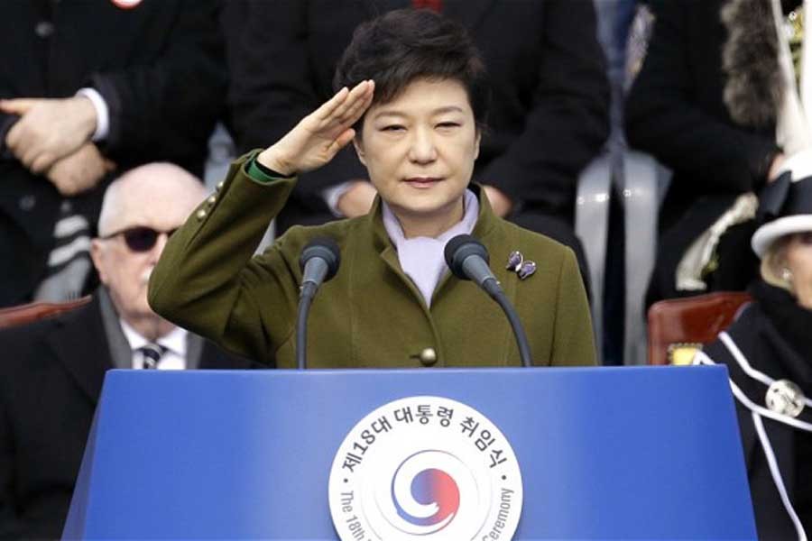 Güney Kore eski Devlet Başkanı Park gözaltına alındı 