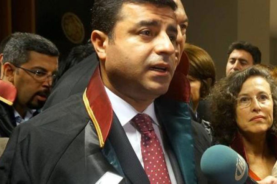 Demirtaş'tan Avukatlar Günü mesajı