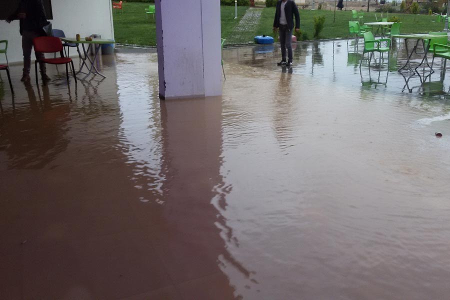 Adıyaman’da yağmur yağdı, üniversite sular altında kaldı