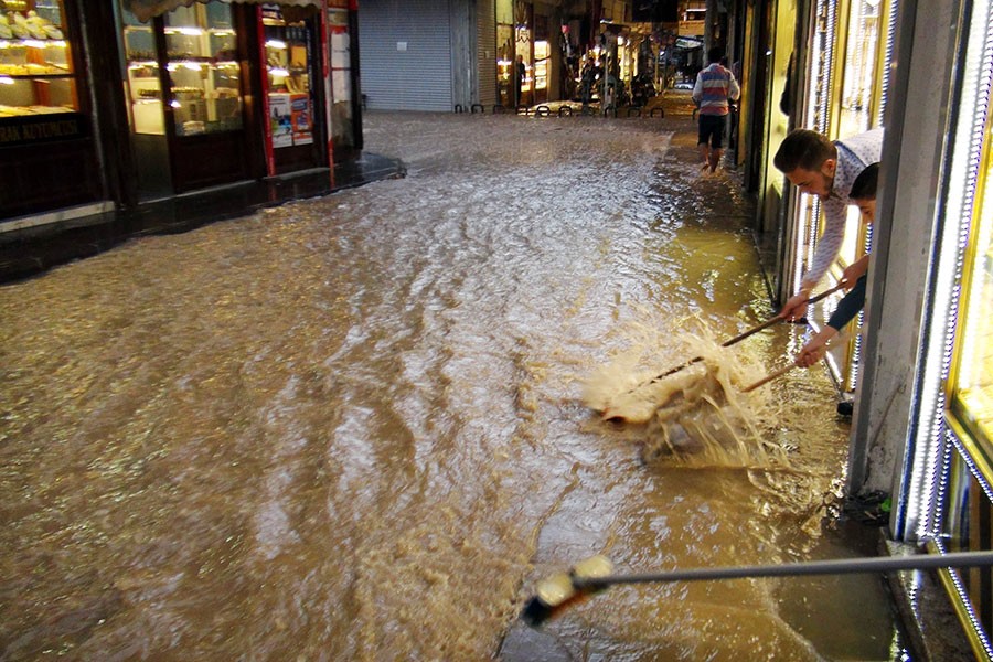 Meteoroloji'den 3 bölge için kuvvetli yağış uyarısı