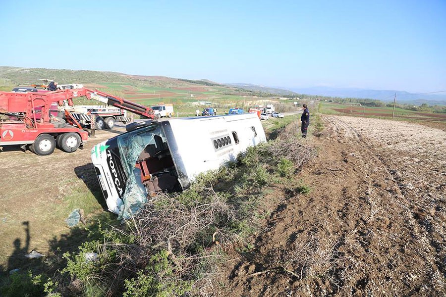 Çorum'da otobüs devrildi: 1 ölü, 38 yaralı