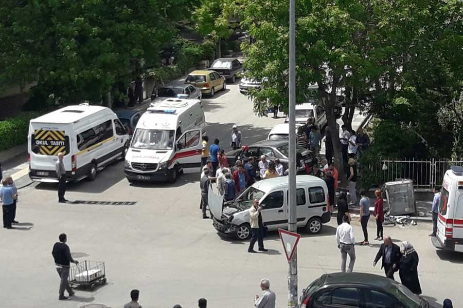 Ankara’da trafik ışığı olmayan caddede yine kaza: 1 ölü