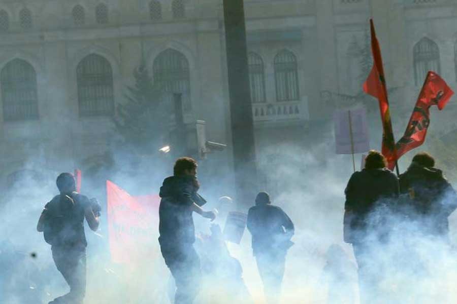 10 Ekim anmasında polis şiddetine uğrayanlara bir de dava