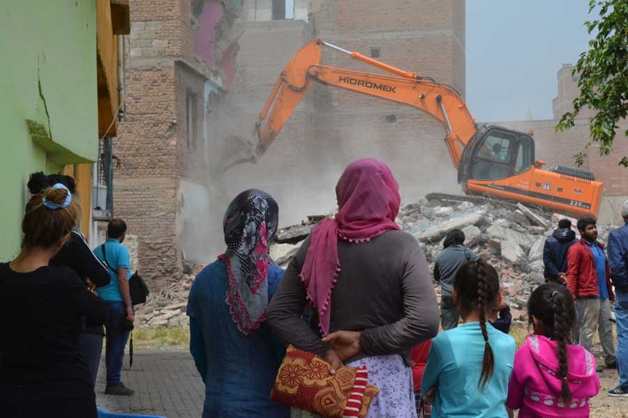 Çevre Bakanlığı verileri Sur’daki yıkımla örtüşmüyor 