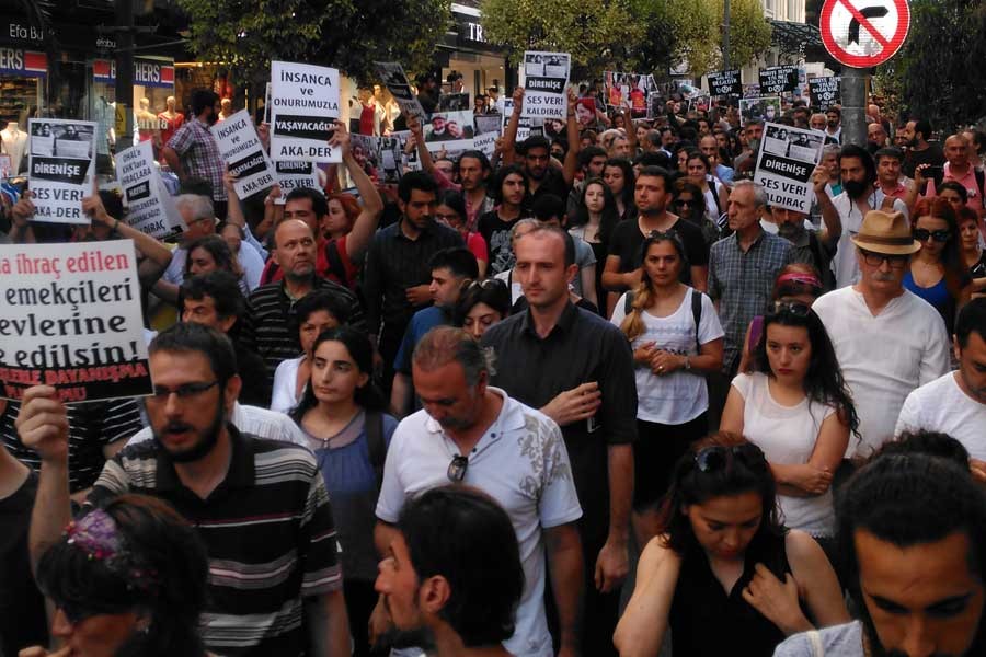 Kadıköy'de Gülmen ve Özakça için eylem yapıldı