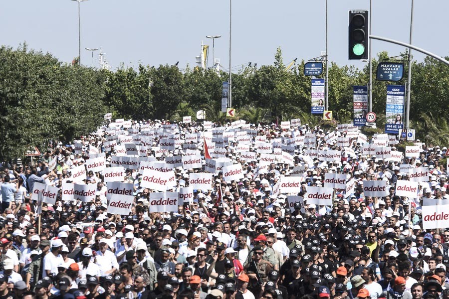 Adalet mücadelesi sadece yürüyüşten ibaret kalmamalı