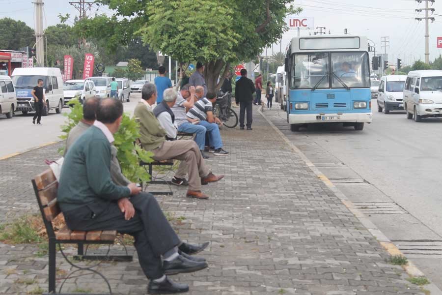 Adana'da işçiler: Afrin'i bırakın, ülkedeki işsizliği çözün