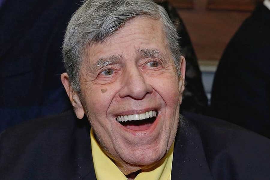 ABD’li komedyen Jerry Lewis hayatını kaybetti