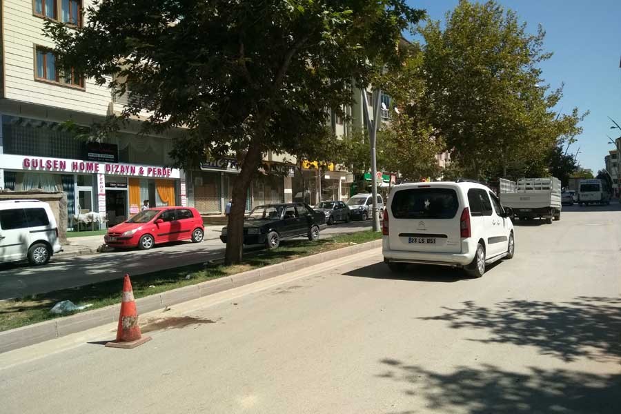 Elazığ’da iş kamyonun çarptığı kadın hayatını kaybetti