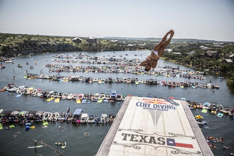 Red Bull Cliff Diving'in 4. ayağını Aldridge kazandı