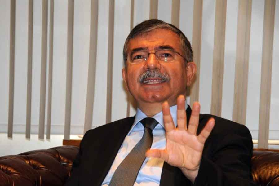 Yılmaz: Yaklaşık 500  öğretmen bakanlığımızca açığa alındı