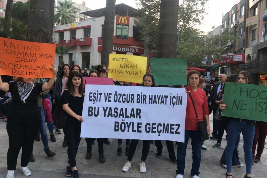 Denizlili Kadınlar: Bu yasalar böyle geçmez