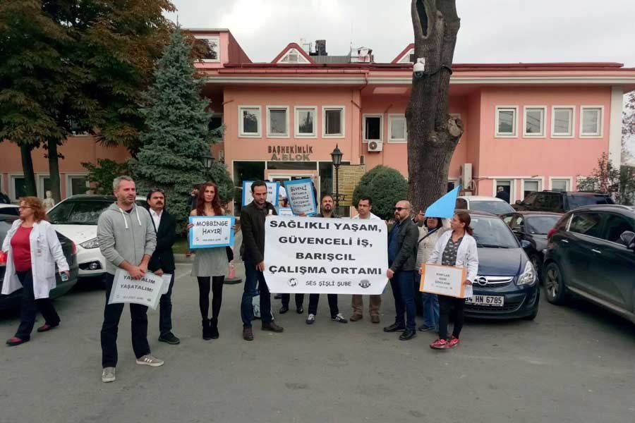 SES üyesi sağlık emekçileri baskı ve mobbingi protesto etti