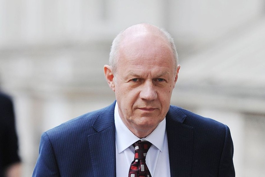 İngiltere Başbakan Yardımcısı Damian Green, istifa etti