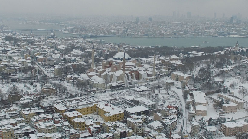 Havadan fotoğraflarla İstanbul'da kar